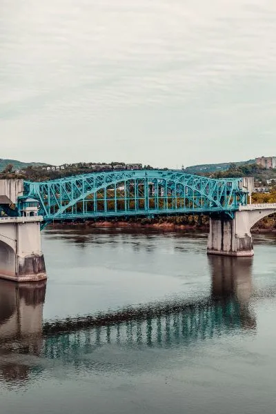 Two STEAM employees walk into the Chattanooga office.